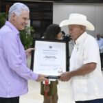 Farmer from Sancti Spíritus awarded the Honorary Title Labor Hero (+ photos)