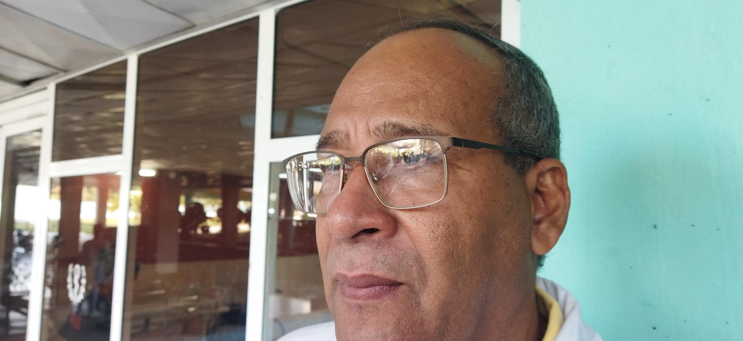 Dr. Miguel Oviedo among the voices recounting the pandemic in Cuba