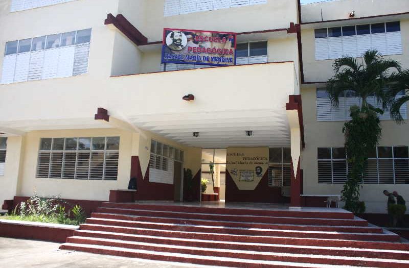 Rafael María de Mendive School Students are resuming their activities in their center