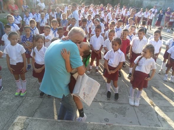 José Ramón Plasencia Cruz refuses to stop teaching