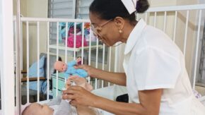 Nurses from Sancti Spíritus: hands that work miracles