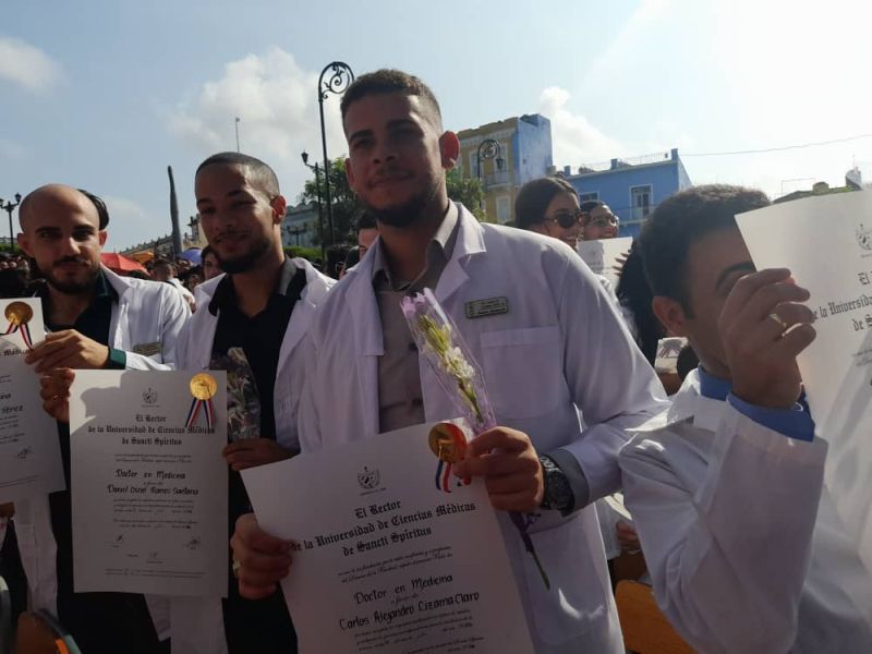 Sancti Spíritus Medical University contributes new healthcare professionals