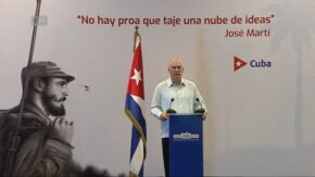 Cuban President Miguel Díaz-Canel Bermúdez appears before the media this Friday, March 13