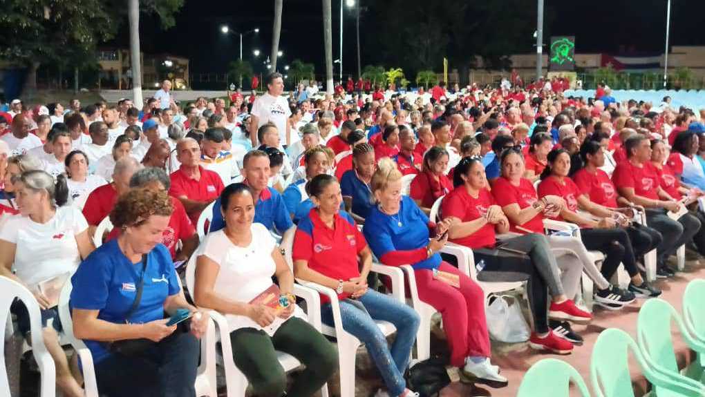 Raúl Castro and Miguel Díaz-Canel preside over National Act for July 26th in Sancti Spíritus