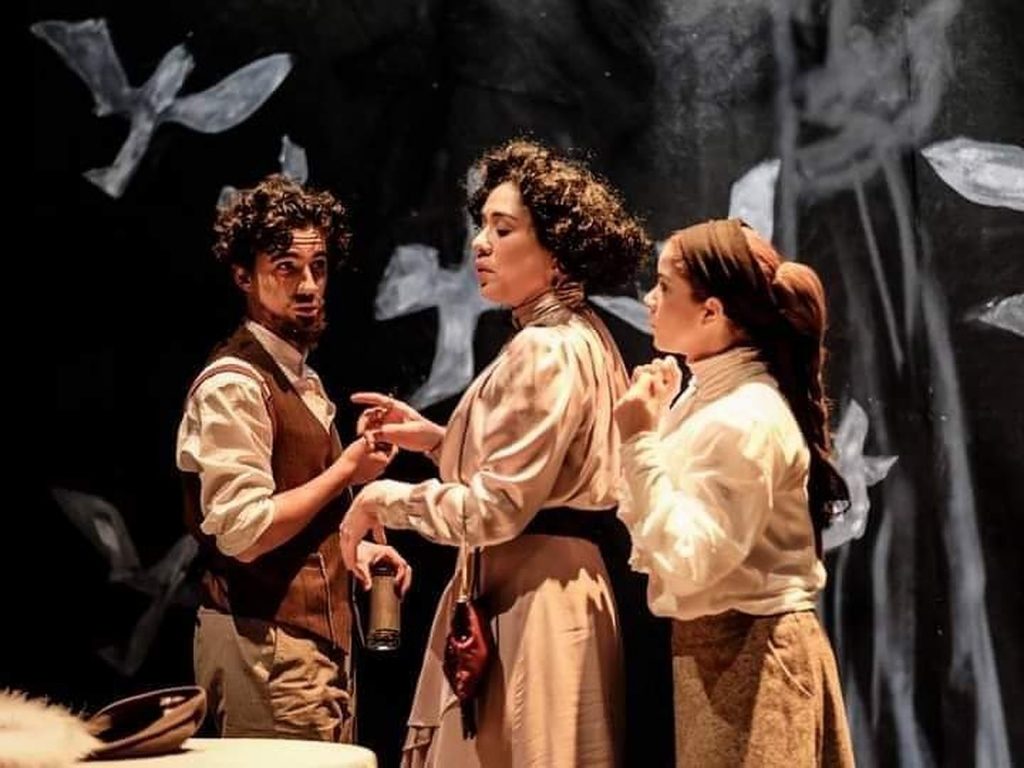 Cuban theater, a mirror of reality