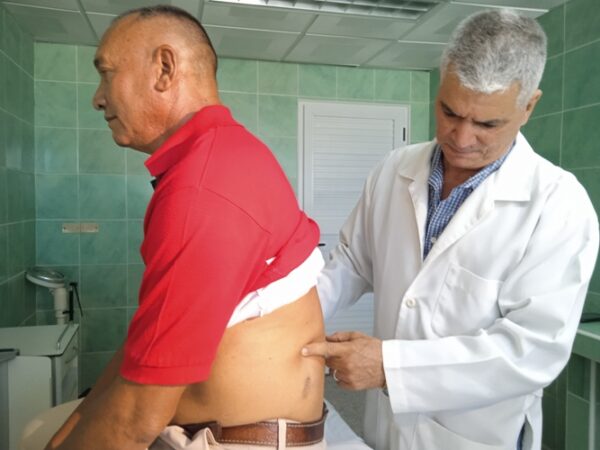 El maestro Ramón Rodríguez sigue bajo seguimiento médico del doctor Javier Enrique García Cordero.