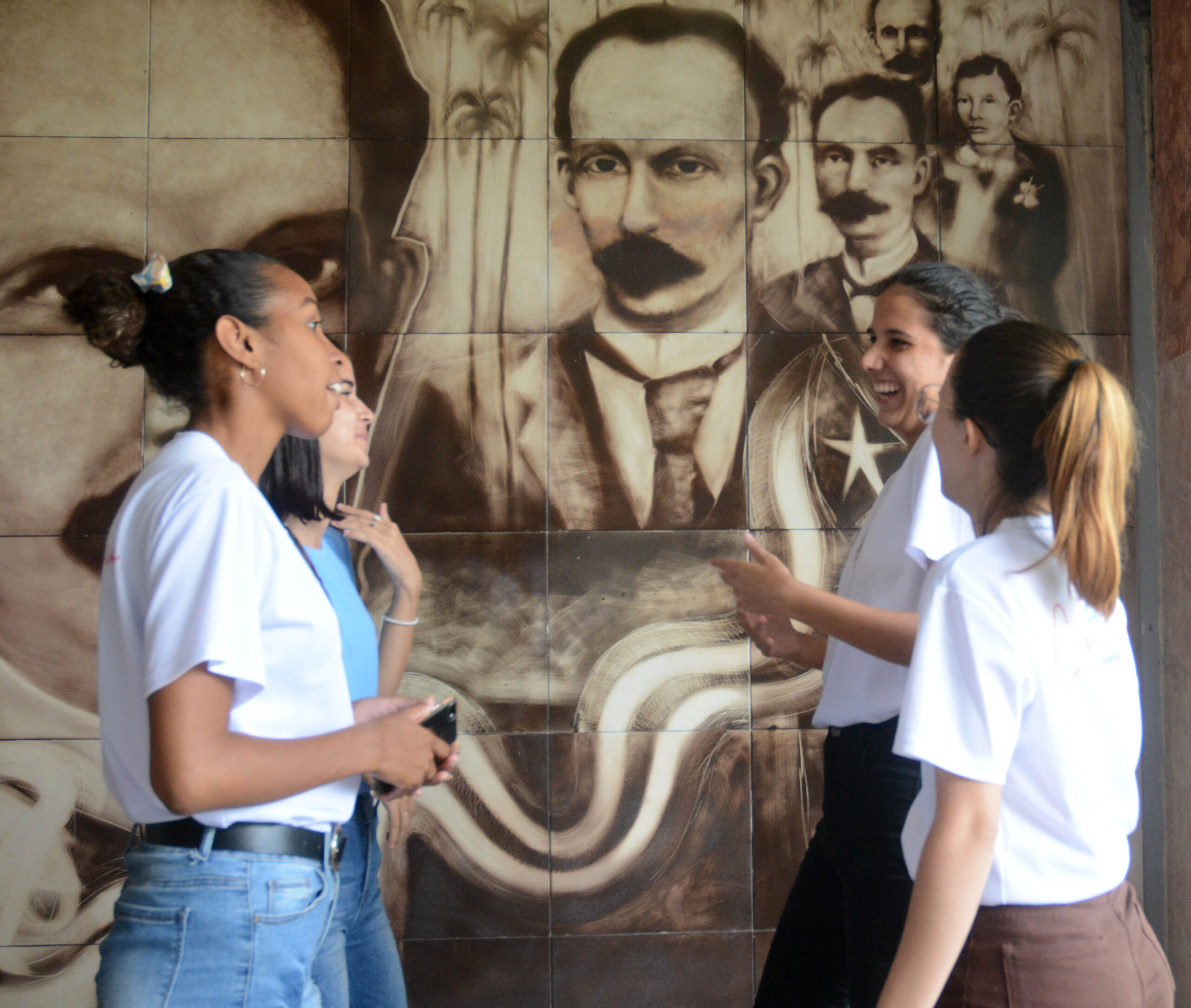 Universitarios mueven el saber