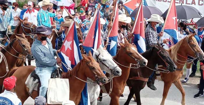 Campesinos espirituanos se suman a celebración por el Primero de Mayo