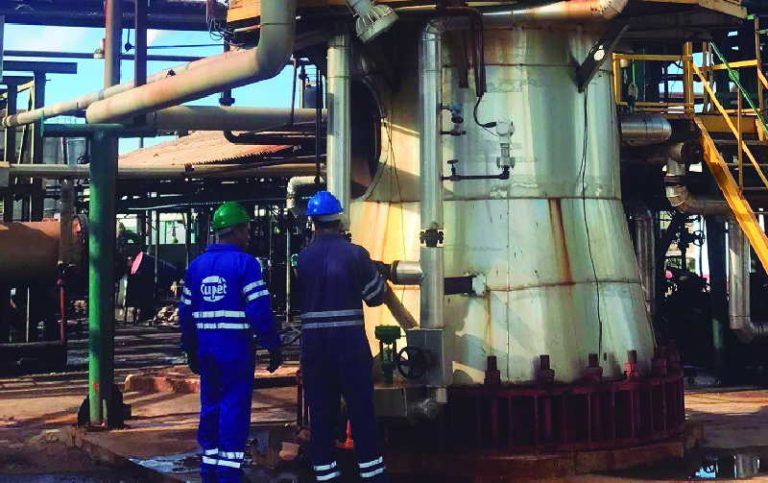 Diversifica producciones refinería cabaiguanense para sortear efectos del Bloqueo (+Audio)
