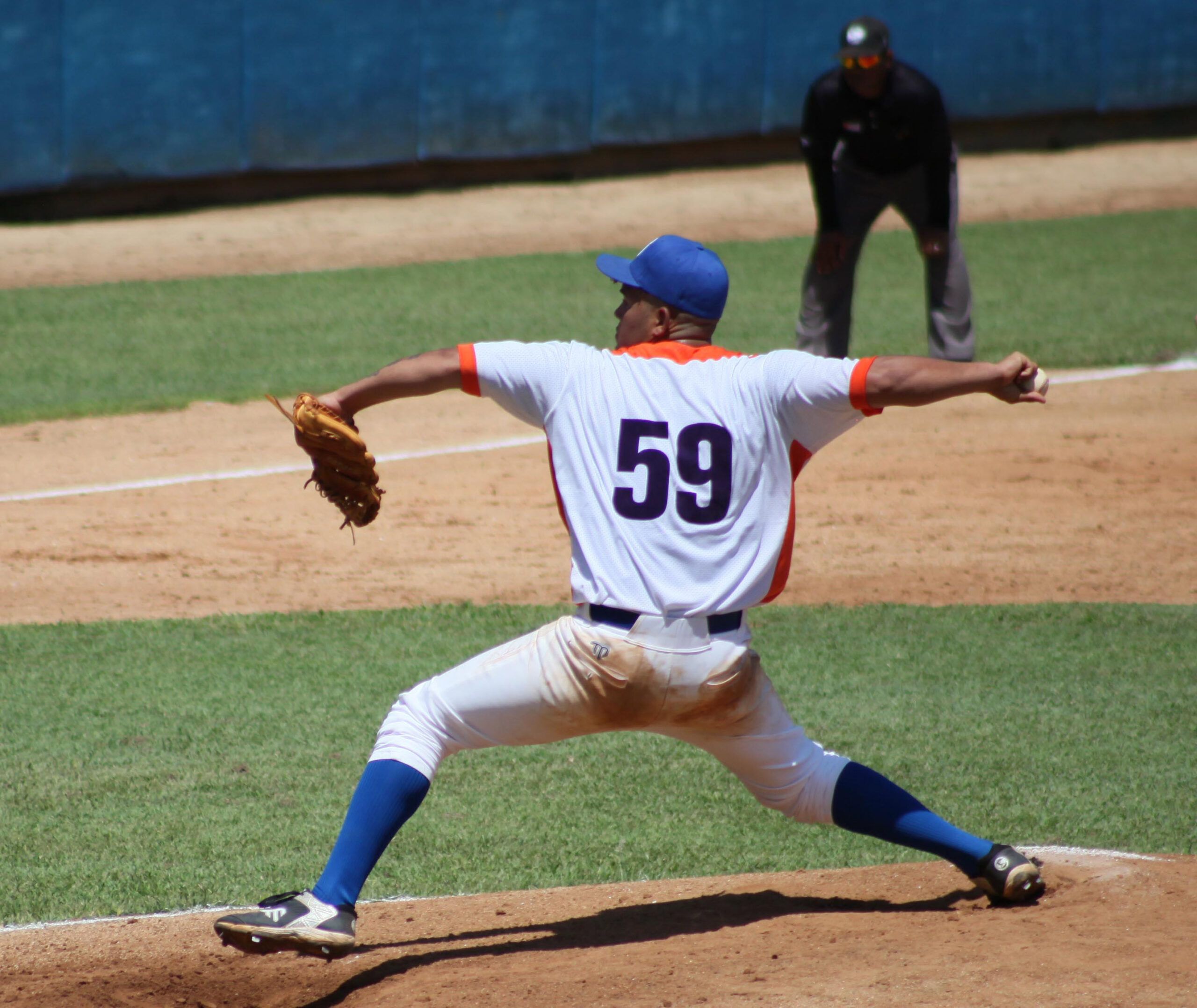 Gallitos vencen a Camagüey en Béisbol Sub 23