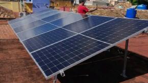 Energía renovable garantiza vitalidad de servicios de Correos de Cuba en Trinidad