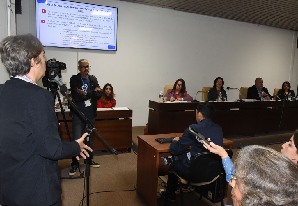 Cuba modificará normas para micro, pequeñas y medianas empresas