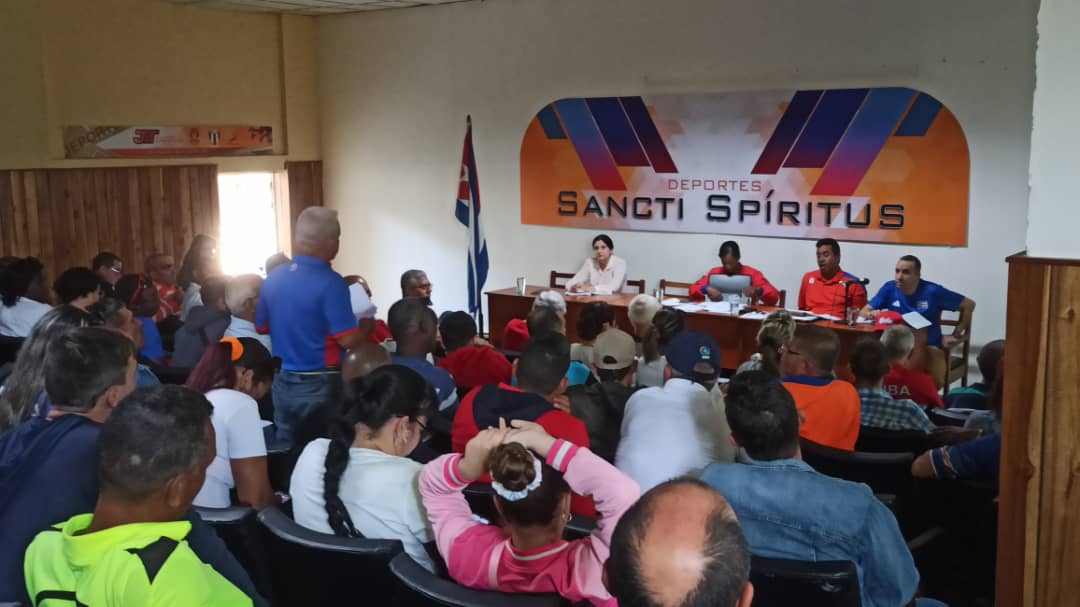 Visitó la provincia Raúl Fornés vicepresidente primero del INDER