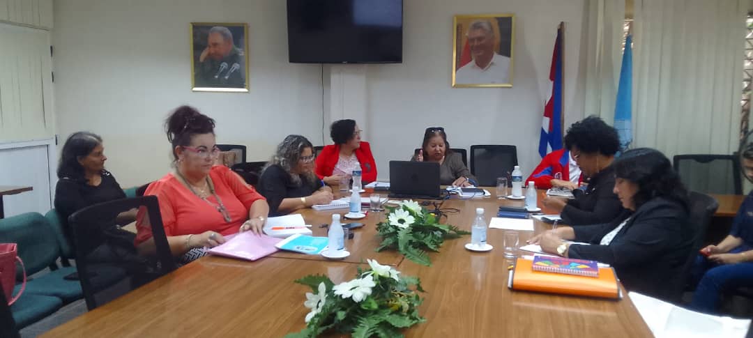 Mujeres cubanas centrarán en las comunidades actividades por el 8 de marzo