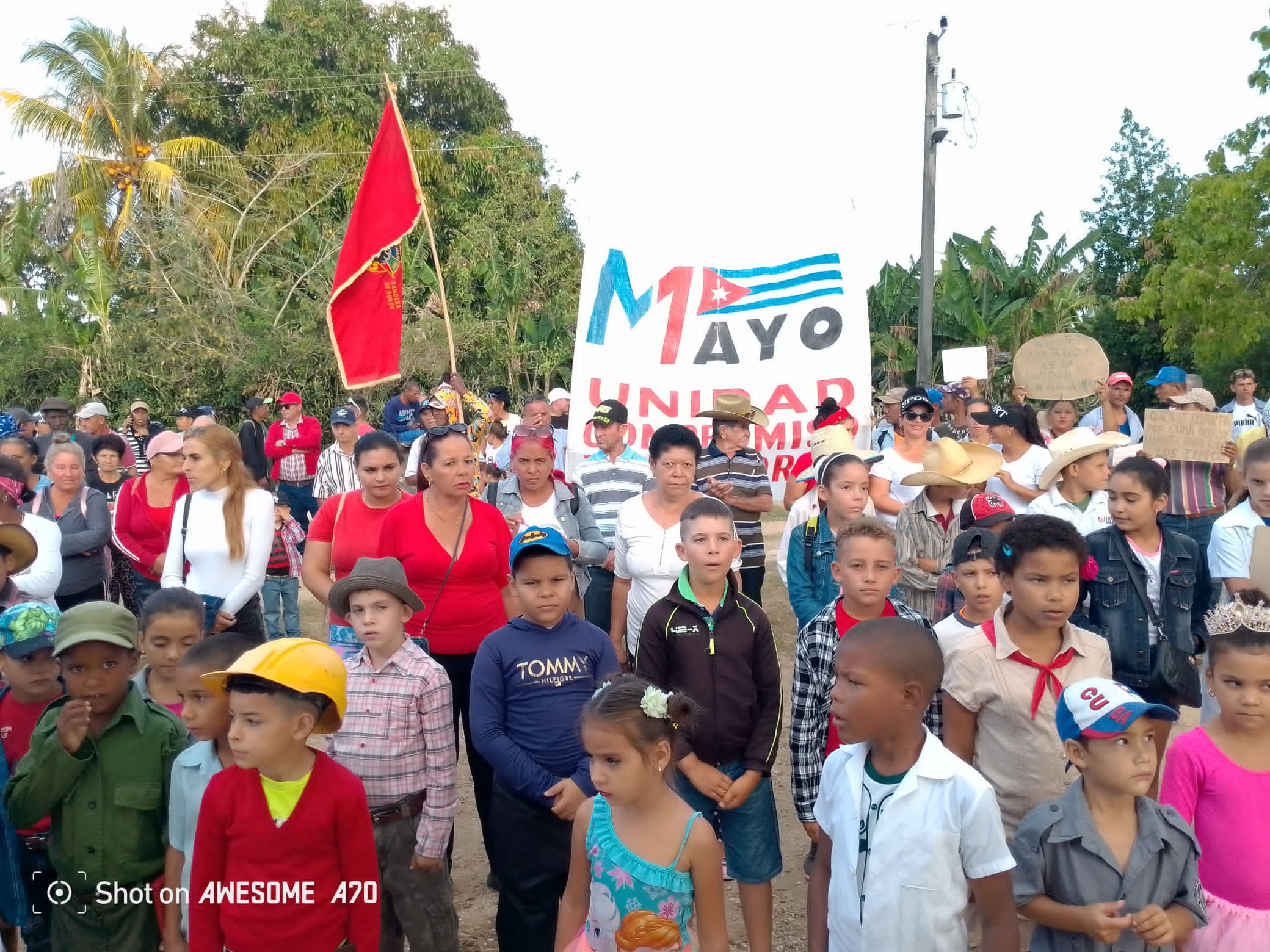 Comunidades de Jatibonico se suman a celebración obrera