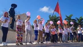 Abanderada comitiva espirituana al Congreso Pioneril