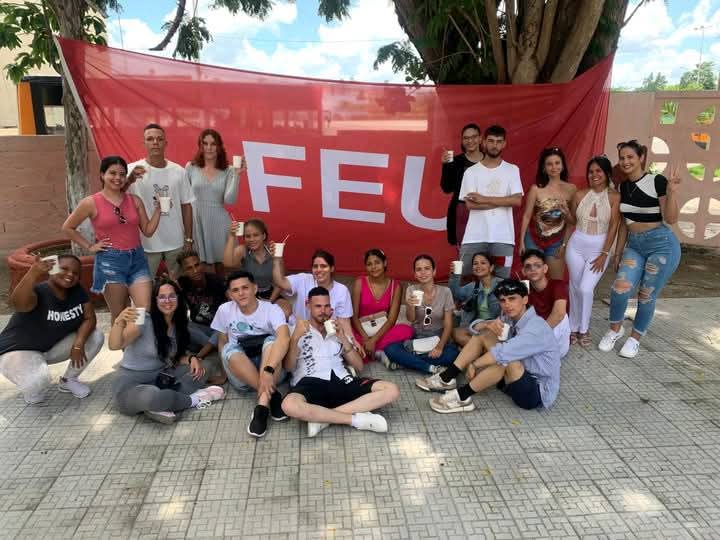Jóvenes espirituanos protagonizan primera edición del campamento de verano