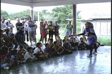 Instructores de arte espirituanos regalan alegrías en este verano