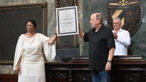 Universidad de La Habana otorga Doctor Honoris Causa en Ciencias Sociales y Humanidades a Silvio Rodríguez