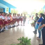 Educadora sierpense reconocida por la entrega a su profesión