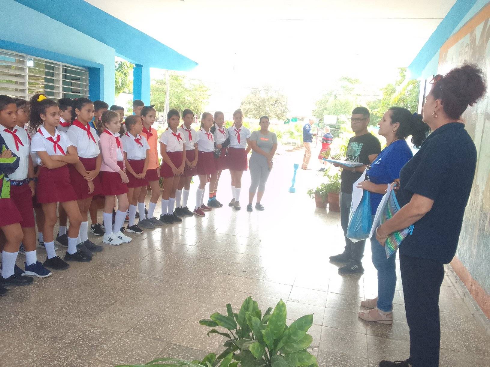 Educadora sierpense reconocida por la entrega a su profesión