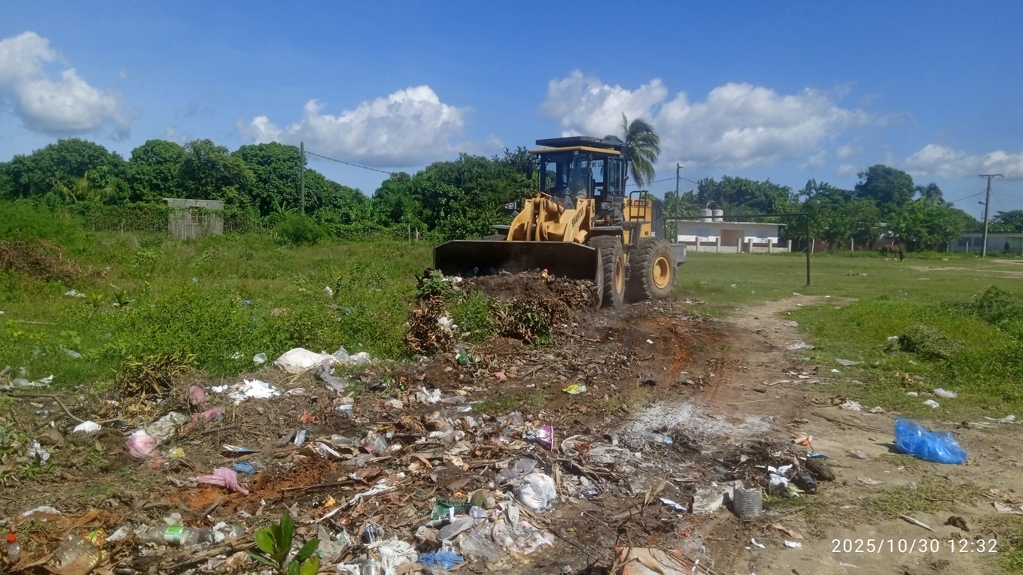 En marcha jornada de higienización en Trinidad