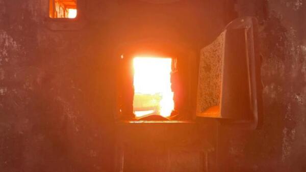 En el horno de esta industria cementera late el corazón de los 400 trabajadores que hoy producen el material que demanda la construcción civil de los parques solares en Cuba. Foto Wilber Zada.jpg