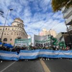 Califican de contundente paro general en Argentina