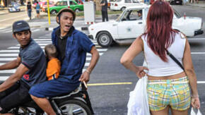 El acoso callejero, una forma de violencia naturalizada en Cuba