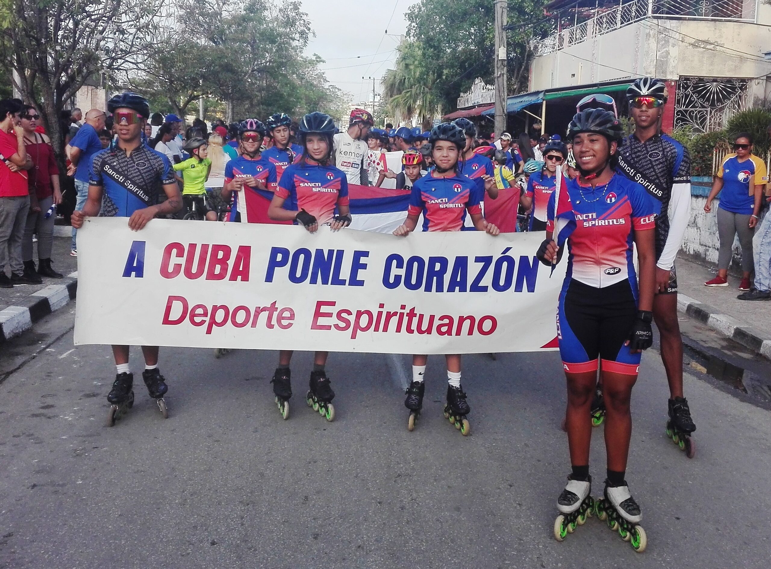 El deporte de Sancti Spíritus presente en desfile por el Primero de Mayo