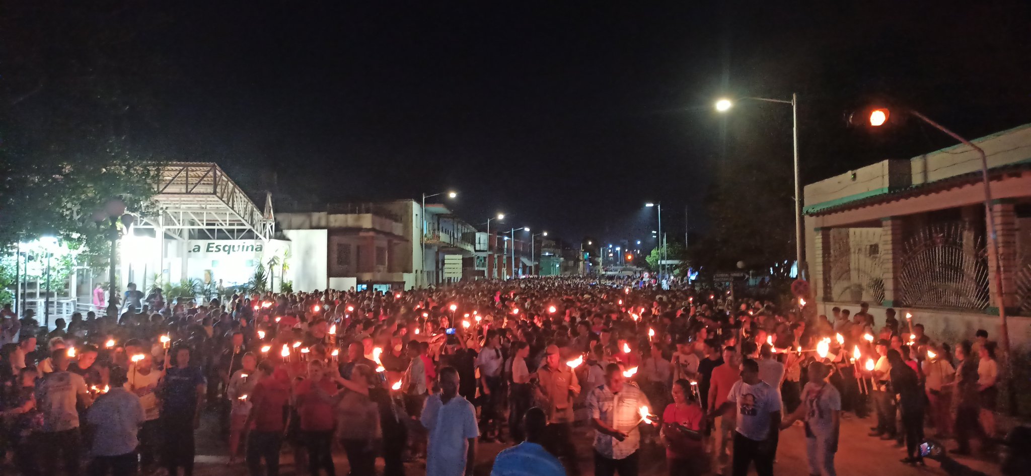 Jóvenes espirituanos protagonizarán esta noche la Marcha de las Antorchas