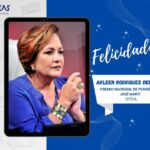 Entregan premios nacionales de periodismo en el Memorial José Martí