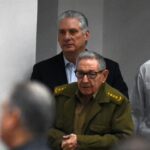 Raúl Castro reconoce apoyo de la Industria a las FAR