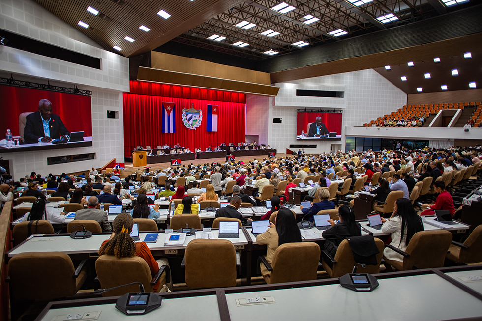 Parlamento cubano inicia sesiones enfocado en la estabilización macroeconómica