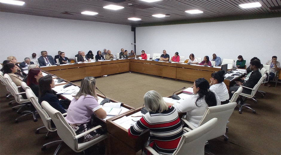 Presupuesto de 2024 demandará más ingresos y control de gastos