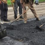 Labores de bacheo y pavimentación benefician a la Villa del Espíritu Santo en su aniversario 510