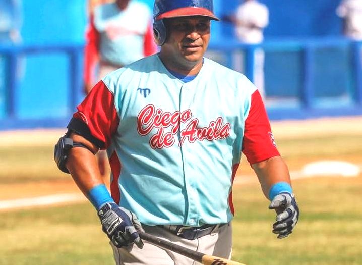 Gallos yayaberos en semifinales de Liga Elite de Béisbol