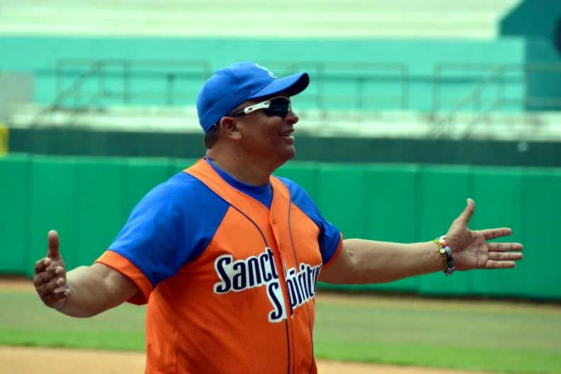 Eriel Sánchez regresa como timonel de los Gallos