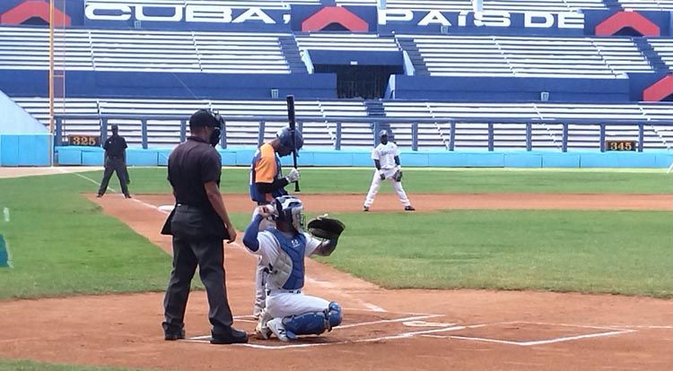 Gallos regresarán en desventaja para definir play off ante Leones