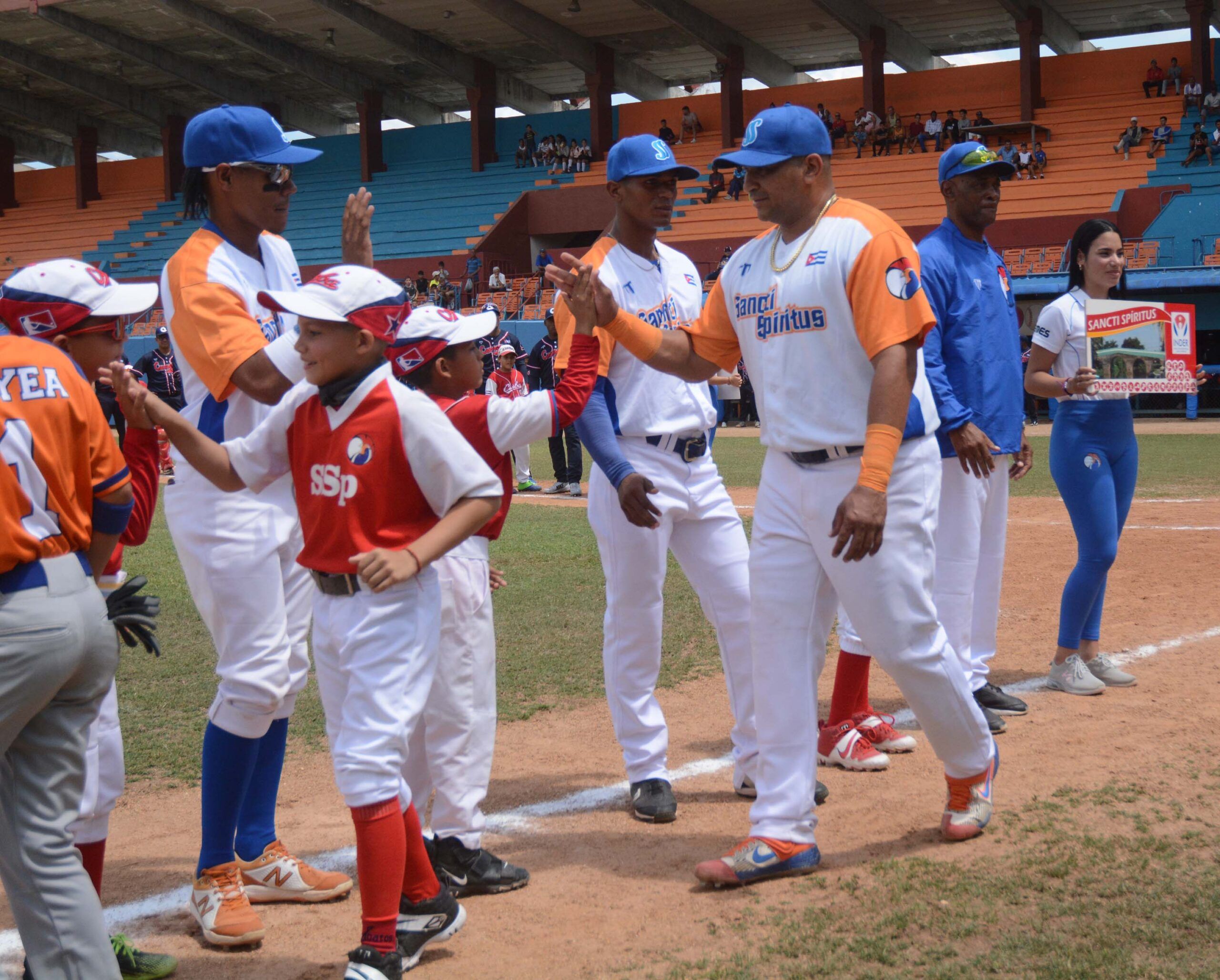 Comenzó temporada nacional del béisbol cubano