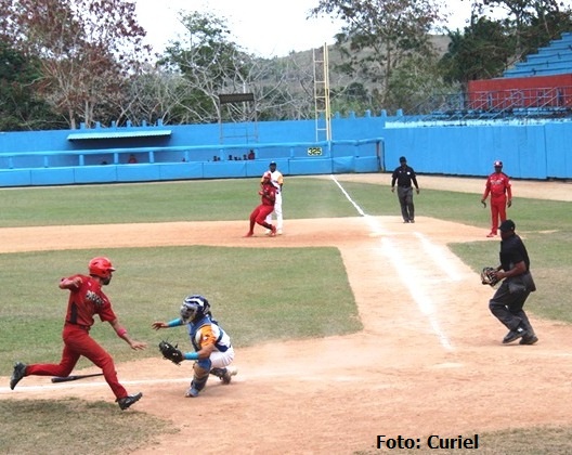 Pierden los Gallos ante Mayabeque primera subserie particular de 63 Serie Nacional