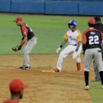 Béisbol: Gallos hicieron revisar récord de bateo en triunfo ante Santiago