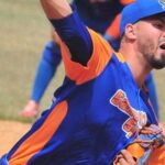 Gallos apagan a los Vegueros y nivelan enfrentamiento
