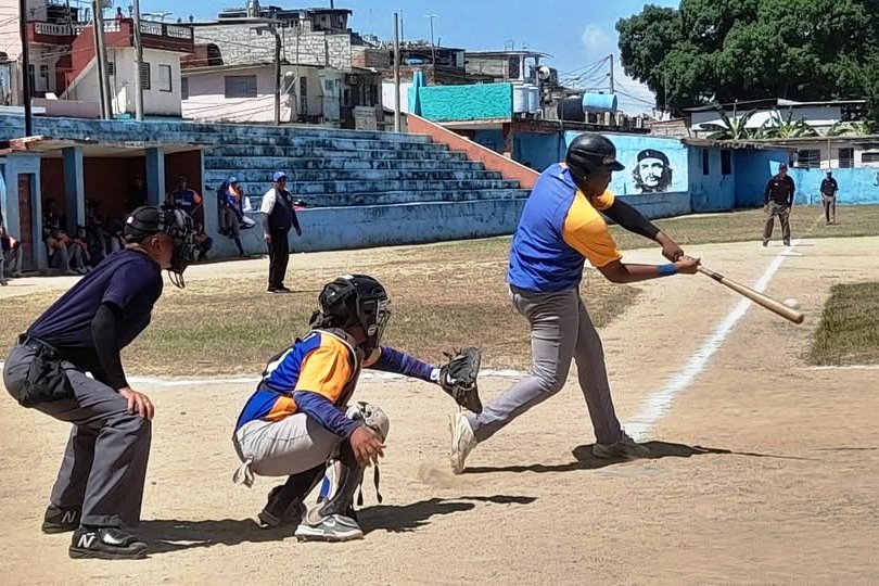 Cabaiguán sale delante en play off de Serie Provincial de Béisbol