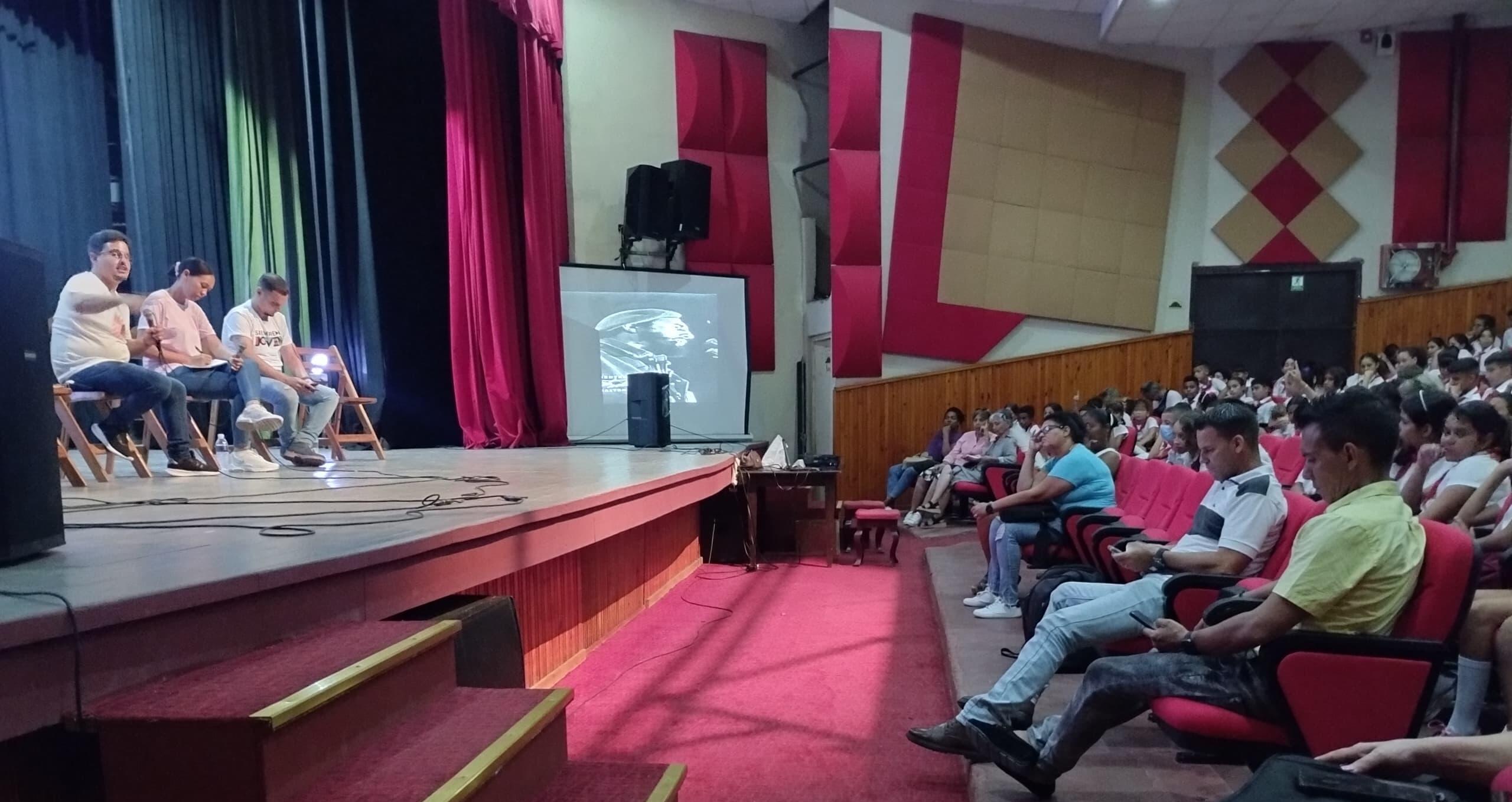Expedición juvenil «Tumba el bloqueo» cierra periplo en Sancti Spíritus