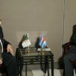 Canciller cubano dialogó con representantes de Vietnam y Argelia