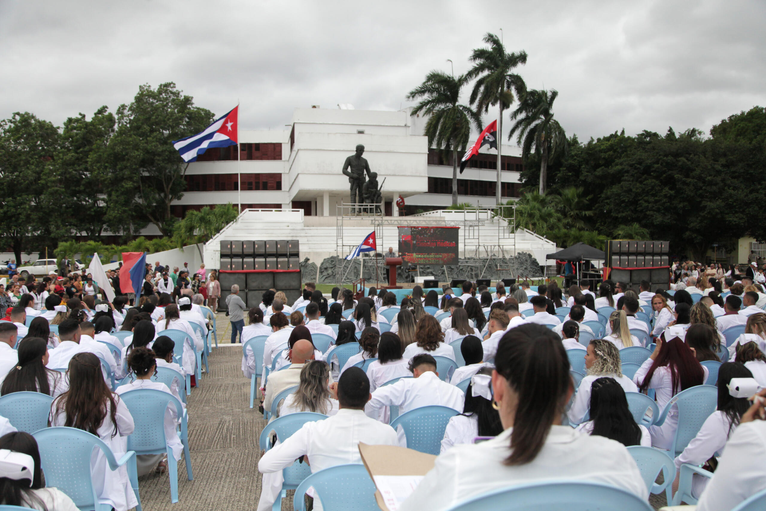 Vigías de bata blanca para la vida