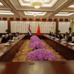 Intercambian vice primeros ministros de Cuba y China