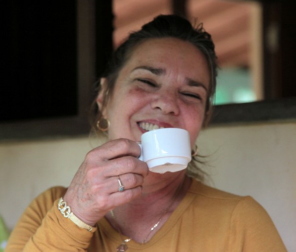 El café es como un regalo divino, que baja de la montaña y atrapa el paladar ansioso. Foto: Oscar Alfonso Sosa.