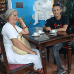 «Las personas siguen buscando la radio»